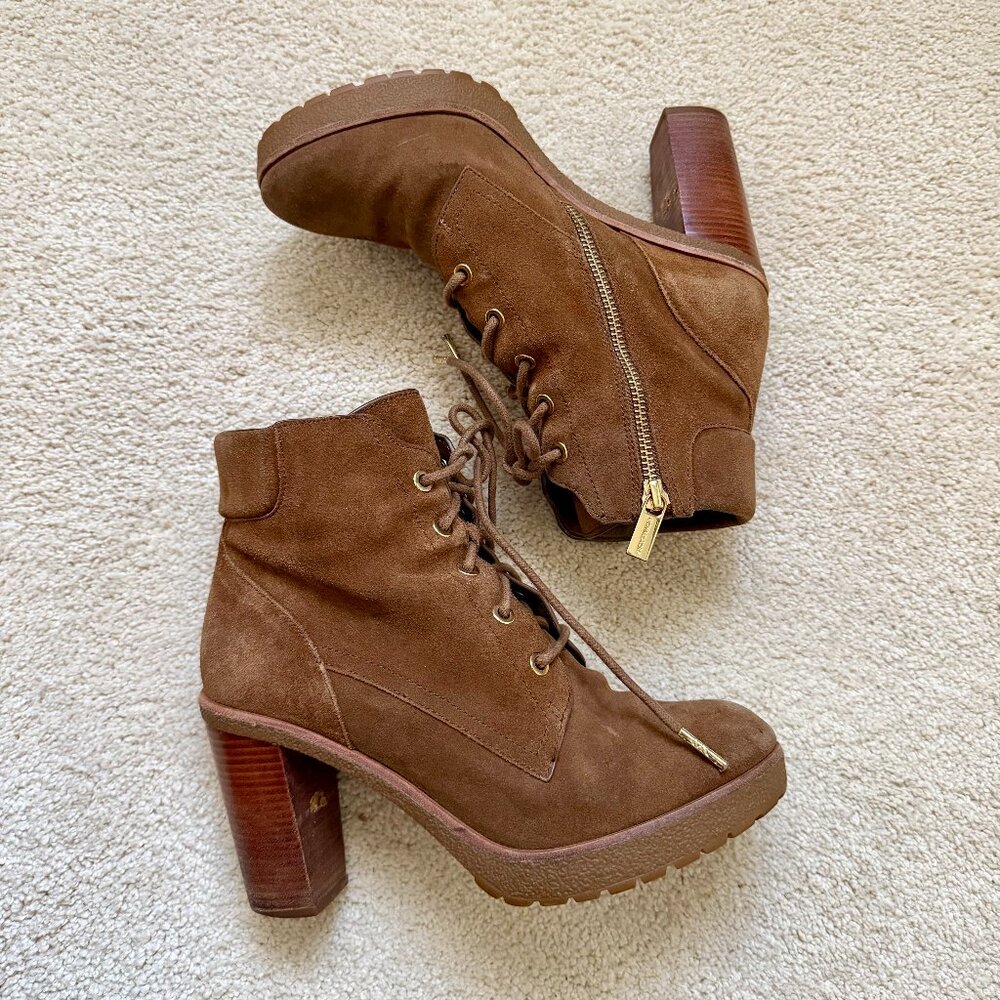 MICHAEL Michael Kors Cognac Suede Lace-Up Lug Sole Booties Size 8